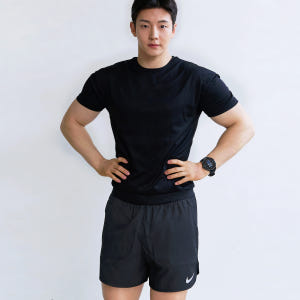 어깨넓어보이는 머슬핏 쿨링 냉감 메쉬 러닝 반팔 티셔츠 착용 후기 | 사이즈/핏 총정리 - 상품 이미지 1