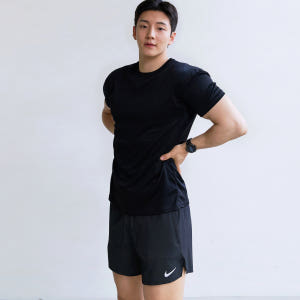 어깨넓어보이는 머슬핏 쿨링 냉감 메쉬 러닝 반팔 티셔츠 착용 후기 | 사이즈/핏 총정리 - 상품 이미지 4
