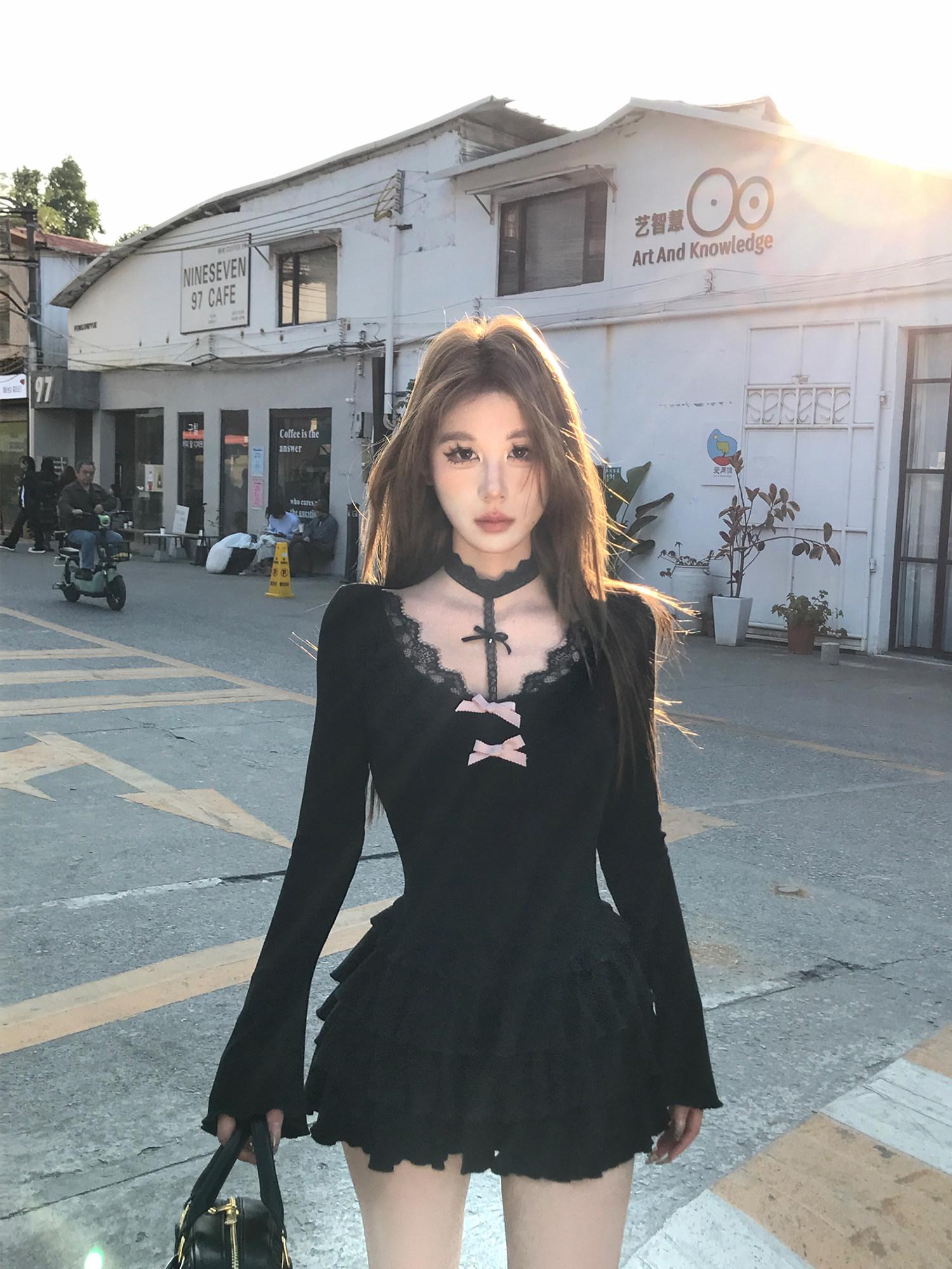 섹시 일본 지뢰계 글램룩 원피스 블랙 레이스 홀터넥 리본 슬림핏 미니원피스 - 상품 이미지