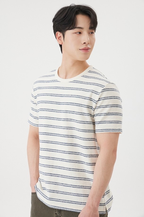 코오롱 브렌우드 남성 여름 스트라이프 반팔 티셔츠 라운드넥 부클 소재 데일리 캐주얼티 - 상세 이미지 2