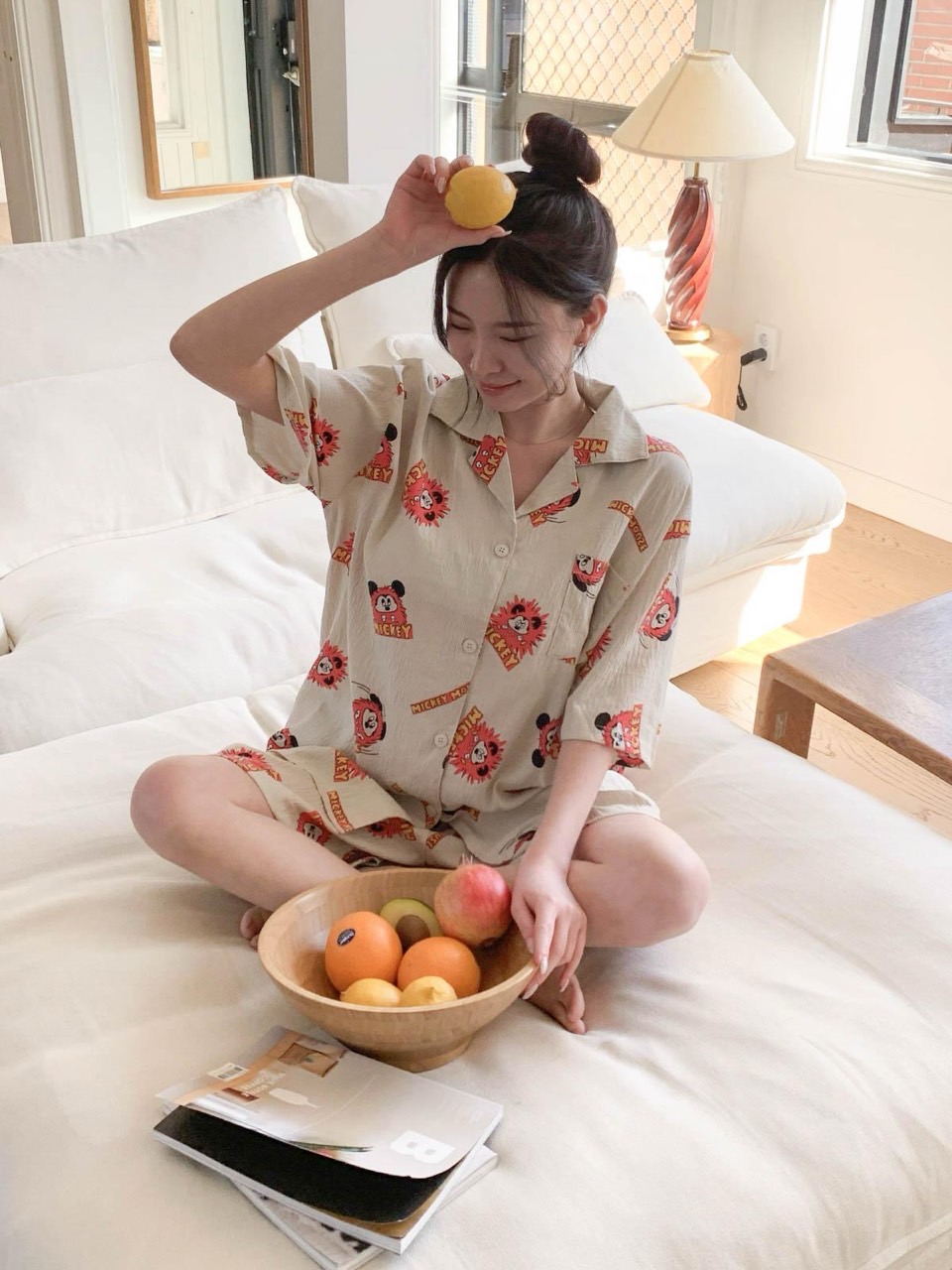 디즈니 도치미키반팔세트 베이지 남자 여자 여름 파자마 홈웨어 선물 커플 - 상세 이미지 3
