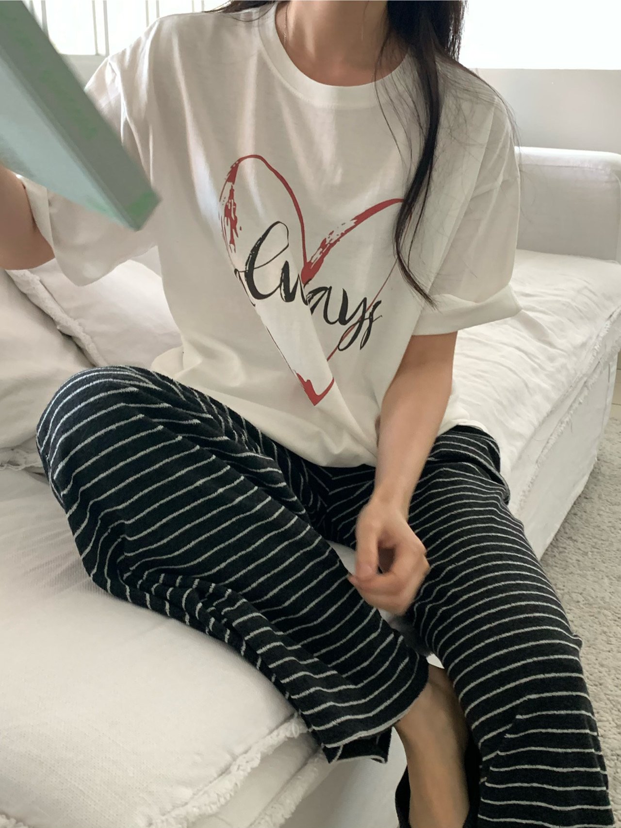 오버무드 봄신상 데일리 캐주얼 스트라이프 윌리 루즈핏 트레이닝 줄무늬 팬츠 - 상세 이미지 3