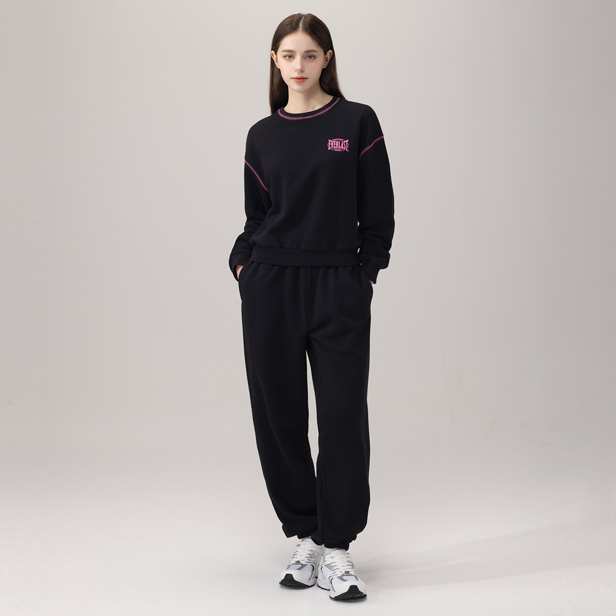 에버라스트 여성 미니쭈리 런닝복 세트 맨투맨+조거팬츠 - 상세 이미지 5