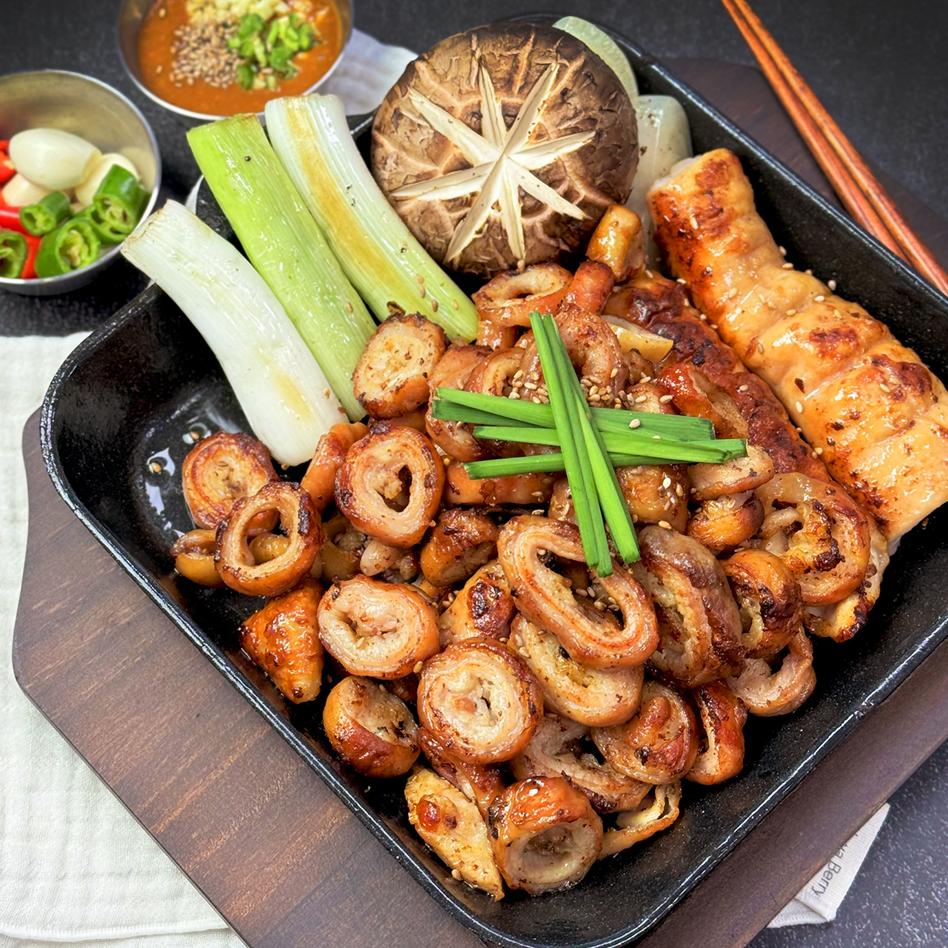 육식대첩 국내산 냉동 훈제 막창 300g - 상품 이미지