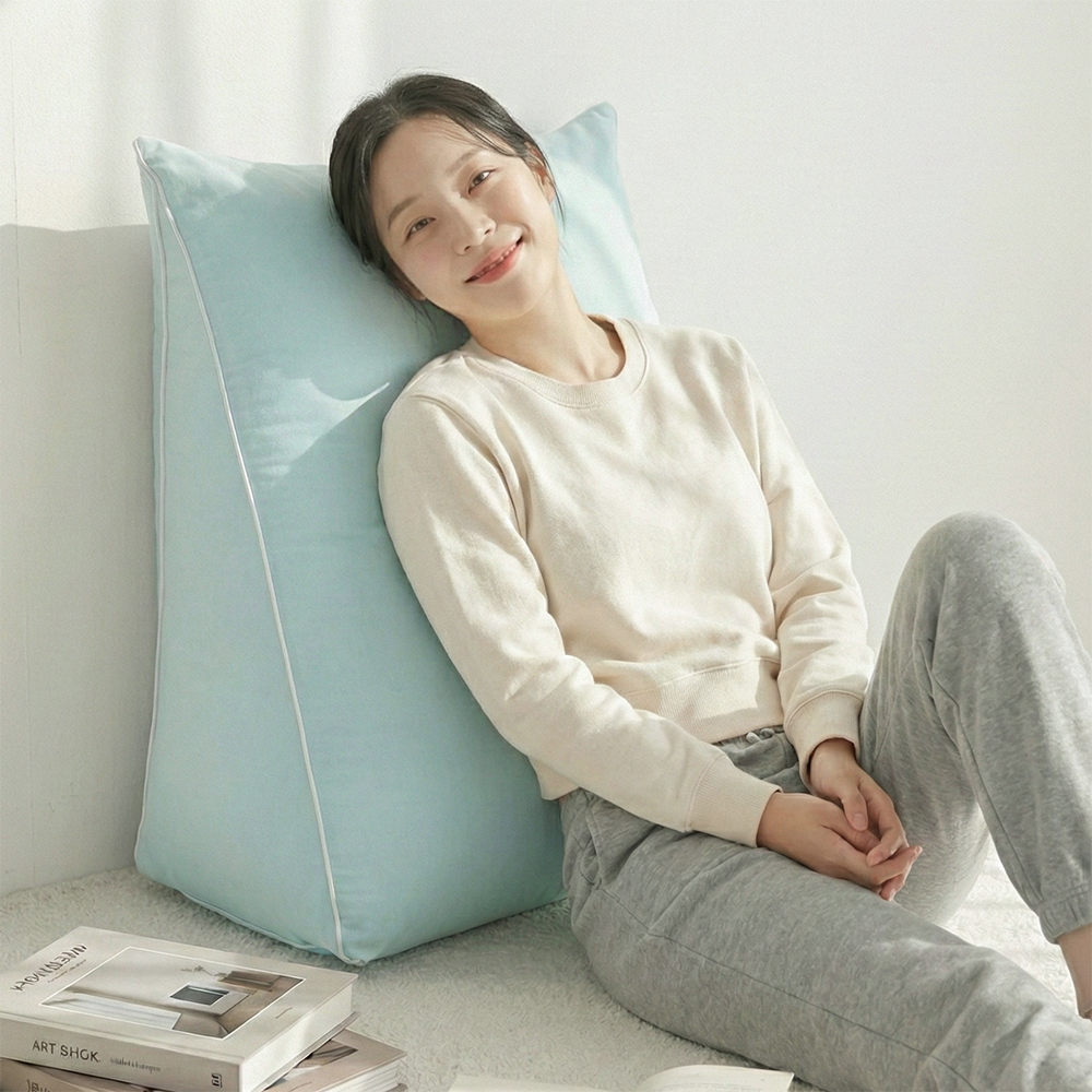 집앤콕 삼각 등받이쿠션 침대 쇼파 허리 등쿠션 이미지 7