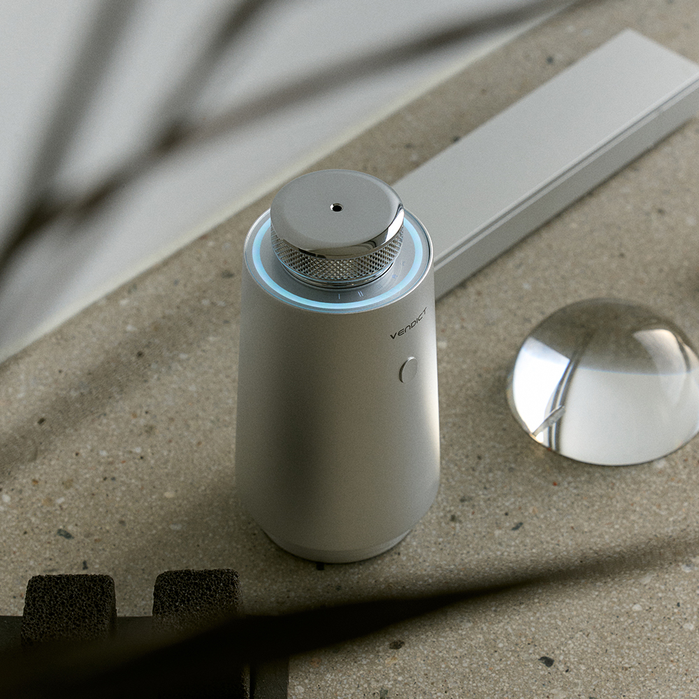 차량용 방향제 벤딕트 디퓨저 고급 IoT 차량용 디퓨저 IoT 활용법