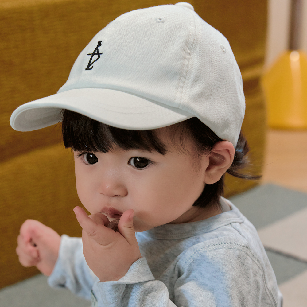 아기 볼캡 후면밴딩 깊은챙 유아 캡모자 돌아기 모자 면 자수 아이보리, Free - 상품 이미지