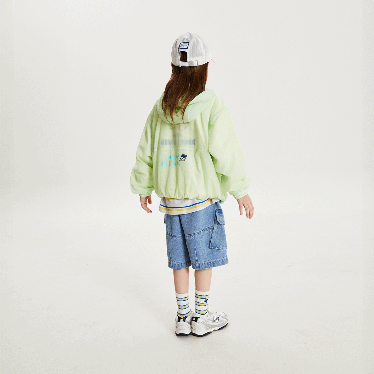 뉴발란스키즈 Run Festival_에센셜 홑겹 바람막이 키즈 점퍼 NK9AG2501UAH - 상세 이미지 5