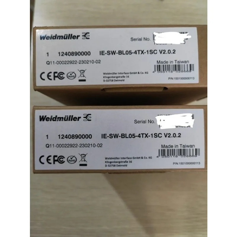 오리지널 Weidmller 산업이더넷 커넥터 IE-SW-BL05-4TX-1SC1240890000 1PCS