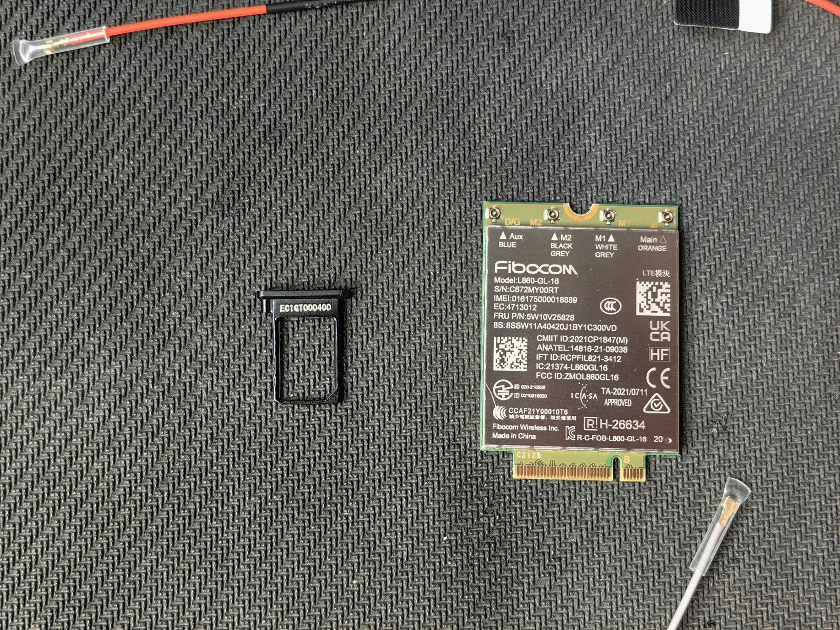 ThinkPad P15v Gen3 4G 모듈안테나 Cato L860-GL-16 5W10V25828