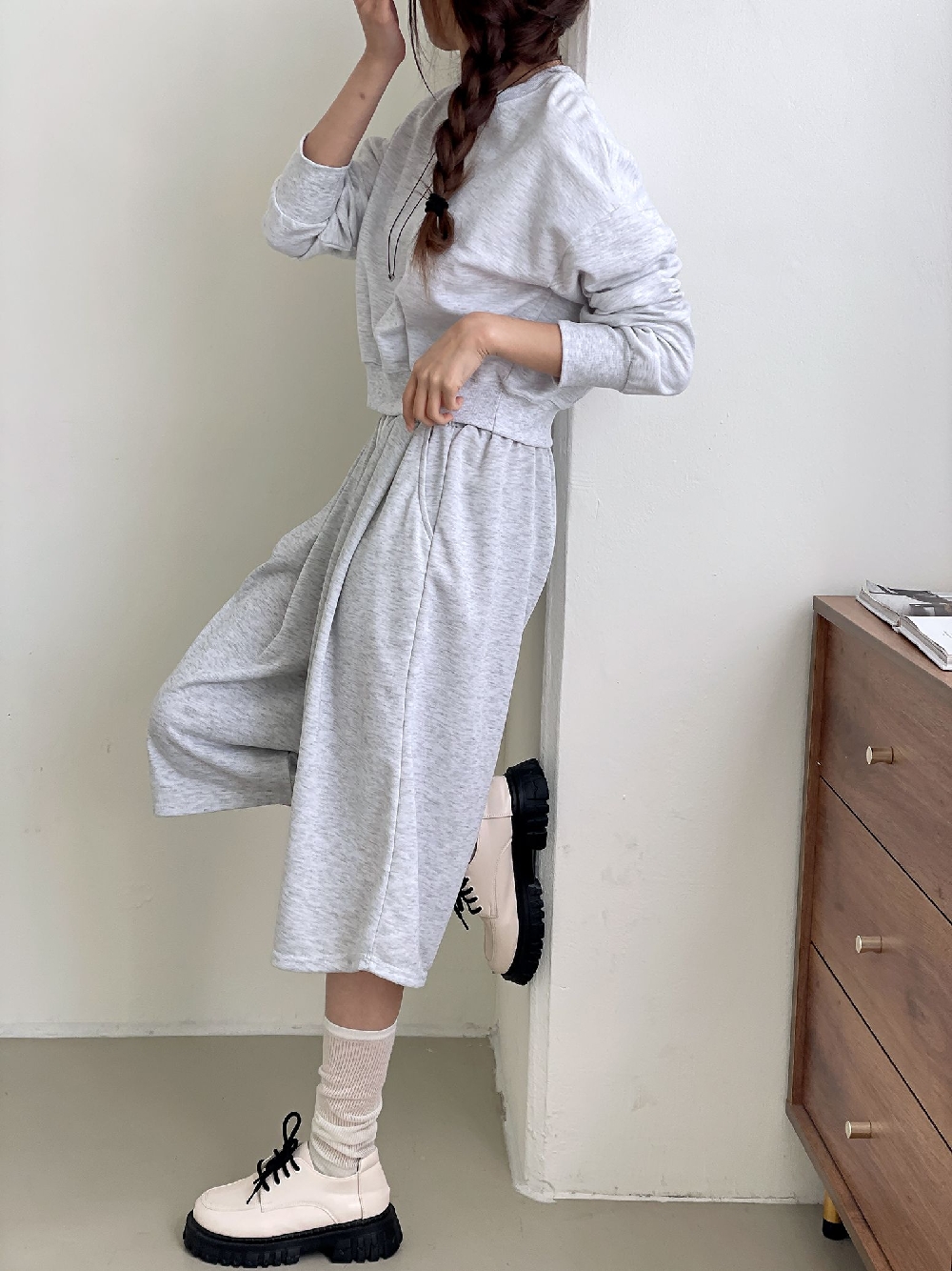 버뮤다팬츠 버뮤다반바지 핀턱 와이드 5부 6부 반바지 팬츠 이미지 6