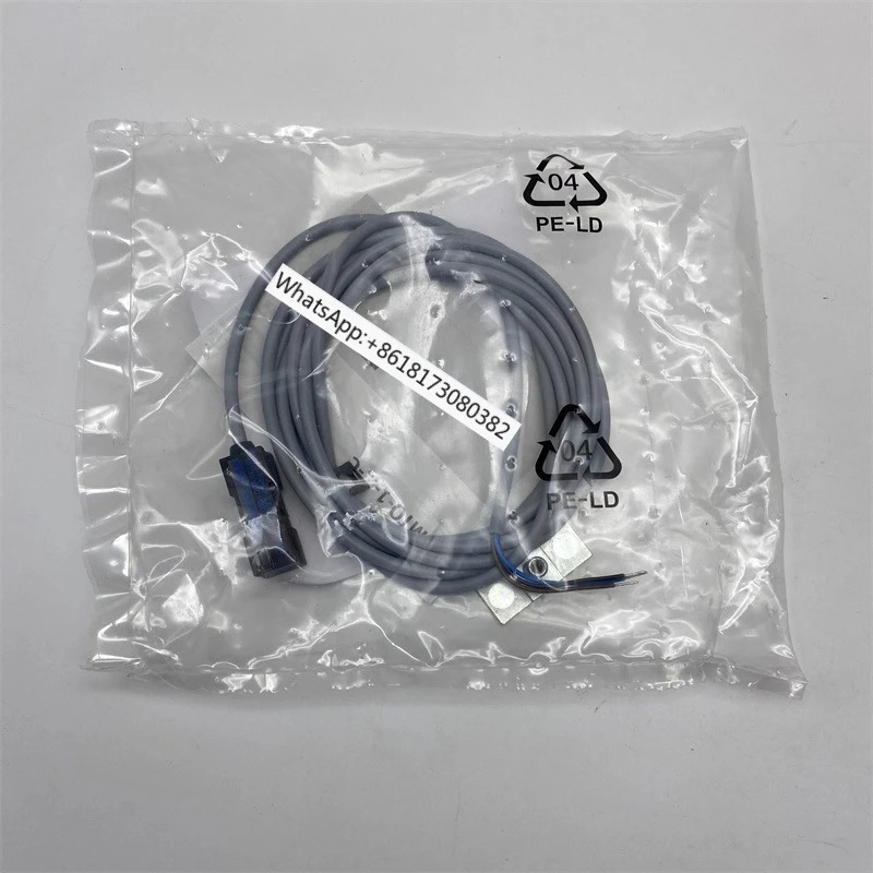 PNP 자기 스위치 SMTO-1-PS-K-LED-24-C 151683 포장