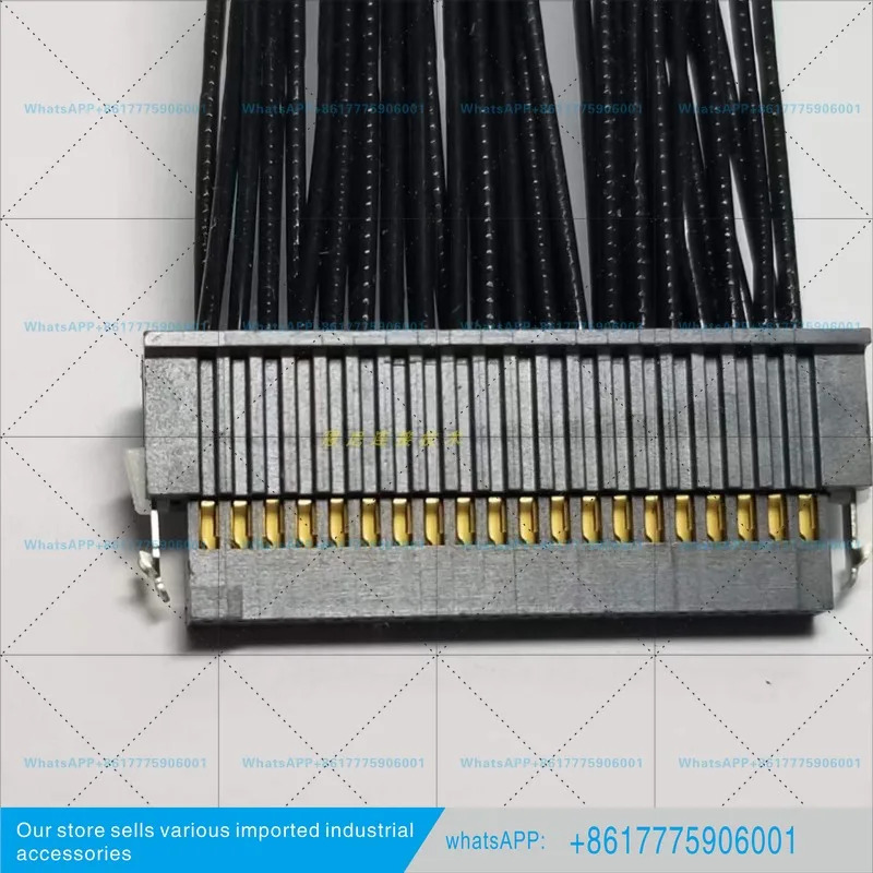 SFSD-20-28-G-10.00-SR 1.27mm 피치 이행 40핀 단일 종단 케이블
