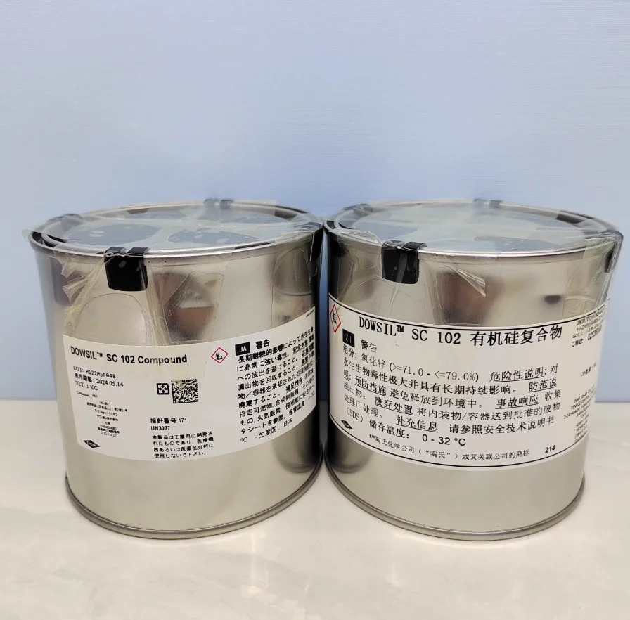 Dowsil SC 102 1kg 실리콘 컴파운드는 효율적열전달을 제공하는 데 리퍼됩니다.