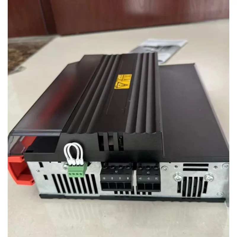 오리지널 SEW-EURODRIVE MDX61B0014-5A3-4-00 모비드라이브 B 드라이브 1.5kW 서보 주파수 변환기 인버터 경쟁력