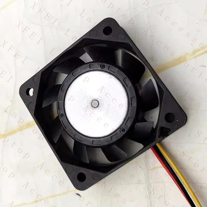 C 109P0524H702 DC24V 0.05A 52x52x15MM 인버터 냉각팬