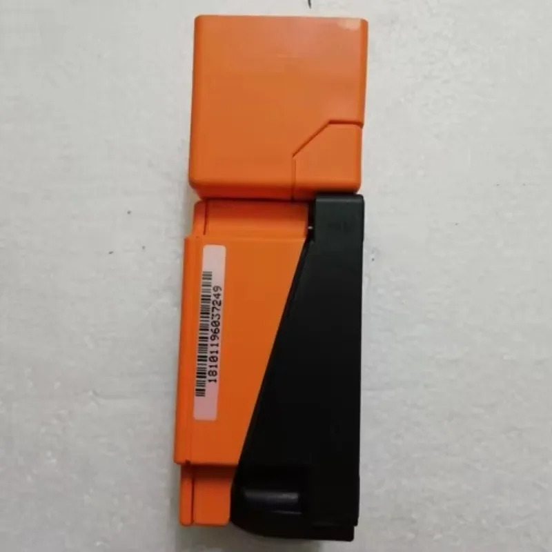 One Iv5004 유도형 센서 전컨트롤러 오리지널 패키지