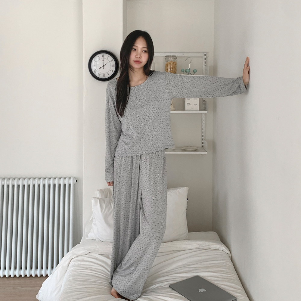 긴팔 이즈 플라워 파자마 캡내장 잠옷세트 1color - 상세 이미지 4