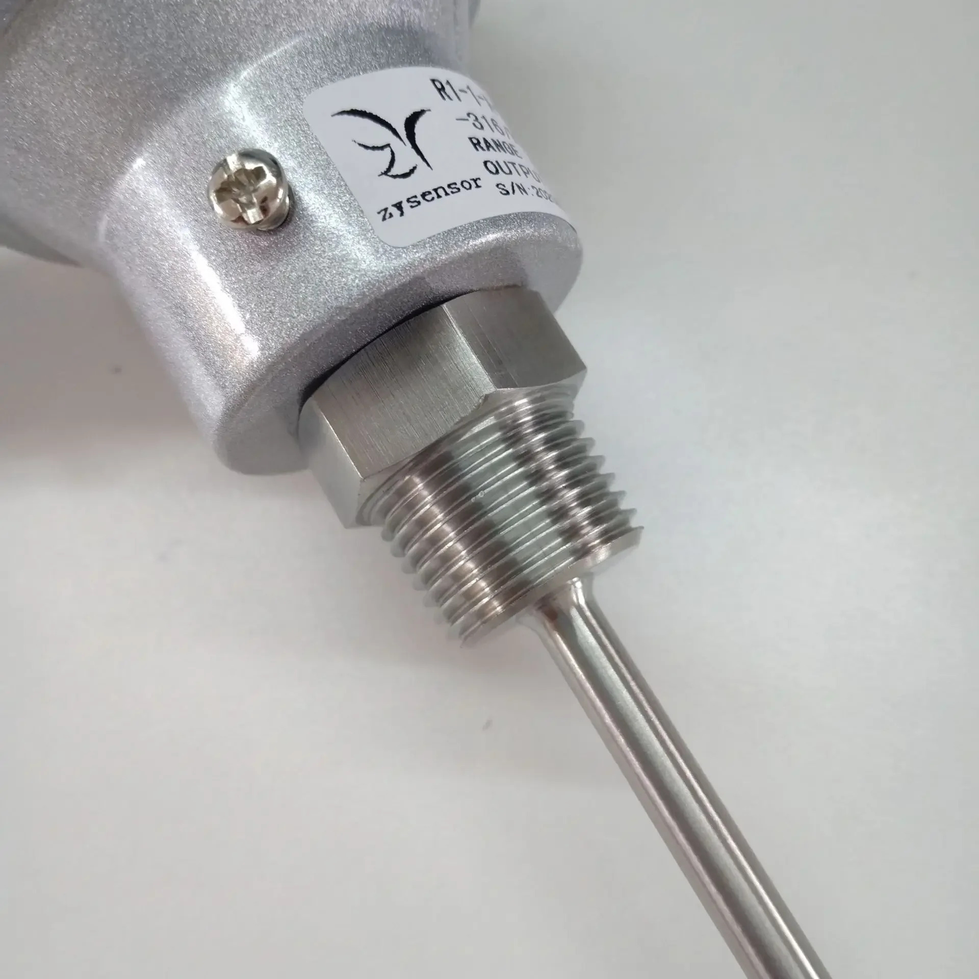 ZYSENSOR 온도 센서 R1 - 1 A KNC 6 200-1/2 316/RTD01 트랜스미터 납품