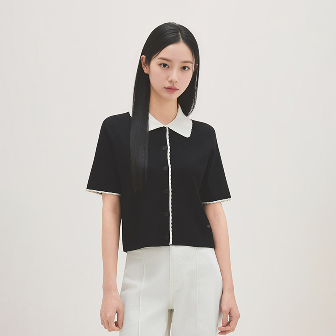 로엠 스칼럽 배색 카라 가디건 RMCKG24R13 이미지 2