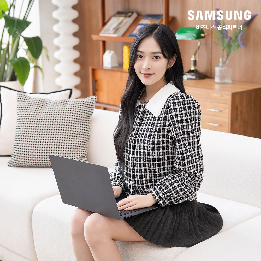 삼성 노트북 갤럭시북 인텔 코어 5 프로세서 16GB 256GB 윈도우11홈 NT751XGK-K0W/C - 상품 이미지