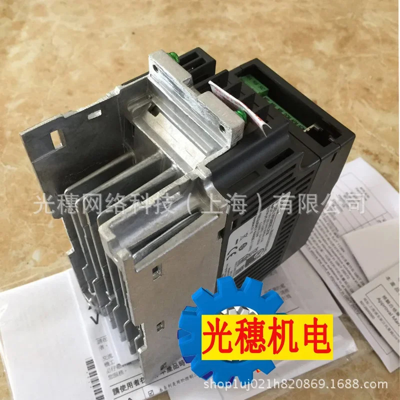 신형 오리지널 VFD022CB21A-21M 델타 인버터 2.2KW/단 230V 보호 기능 강화