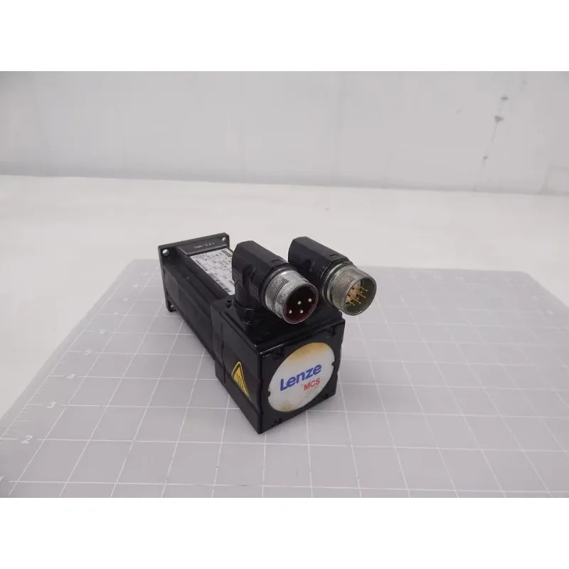 Mcs 06f60rs0b0a11nst6s00nr6su 모터 180V 057Kw 400Hz 6000Rp 전컨트롤러 오리지널 패키지