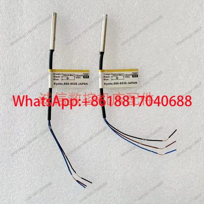 캠 스위치 E2E-C04SR8-WC-B1-1