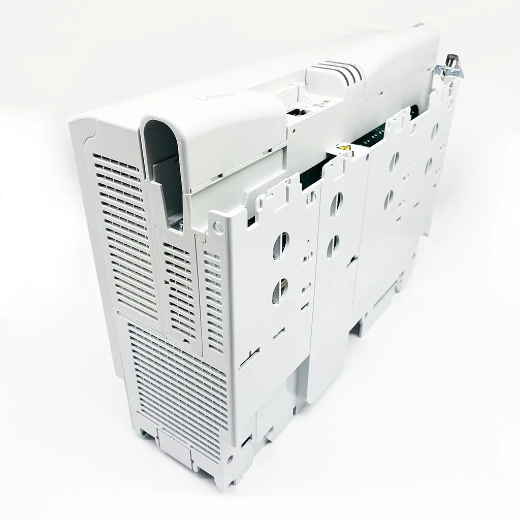 새 상품 오리지널 인버터 드라이브 8400 하이라3KW E84TCE3024VBS