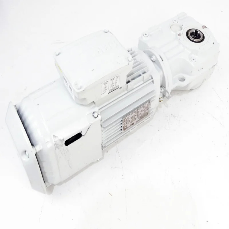 오리지널PLC RF37 DRN80M4/BE1/C 기어 모터 0.75kW 1440RPM I17.15 x훌륭제공x