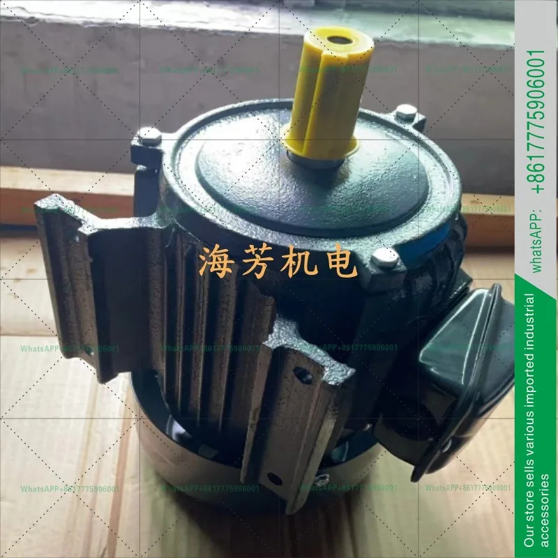 YT712-4 0.37KW 4극 3상 비동기 전동기 수직 모터