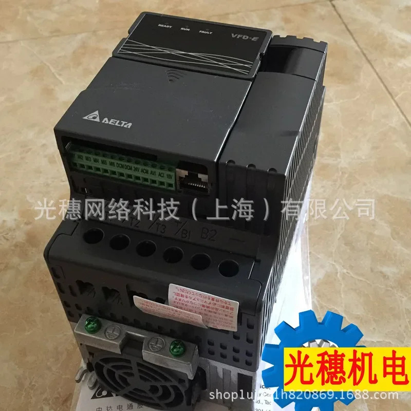 신형 오리지널 VFD550CH43A-21 델타 인버터 55KW/380V 고성능 벡터 타입