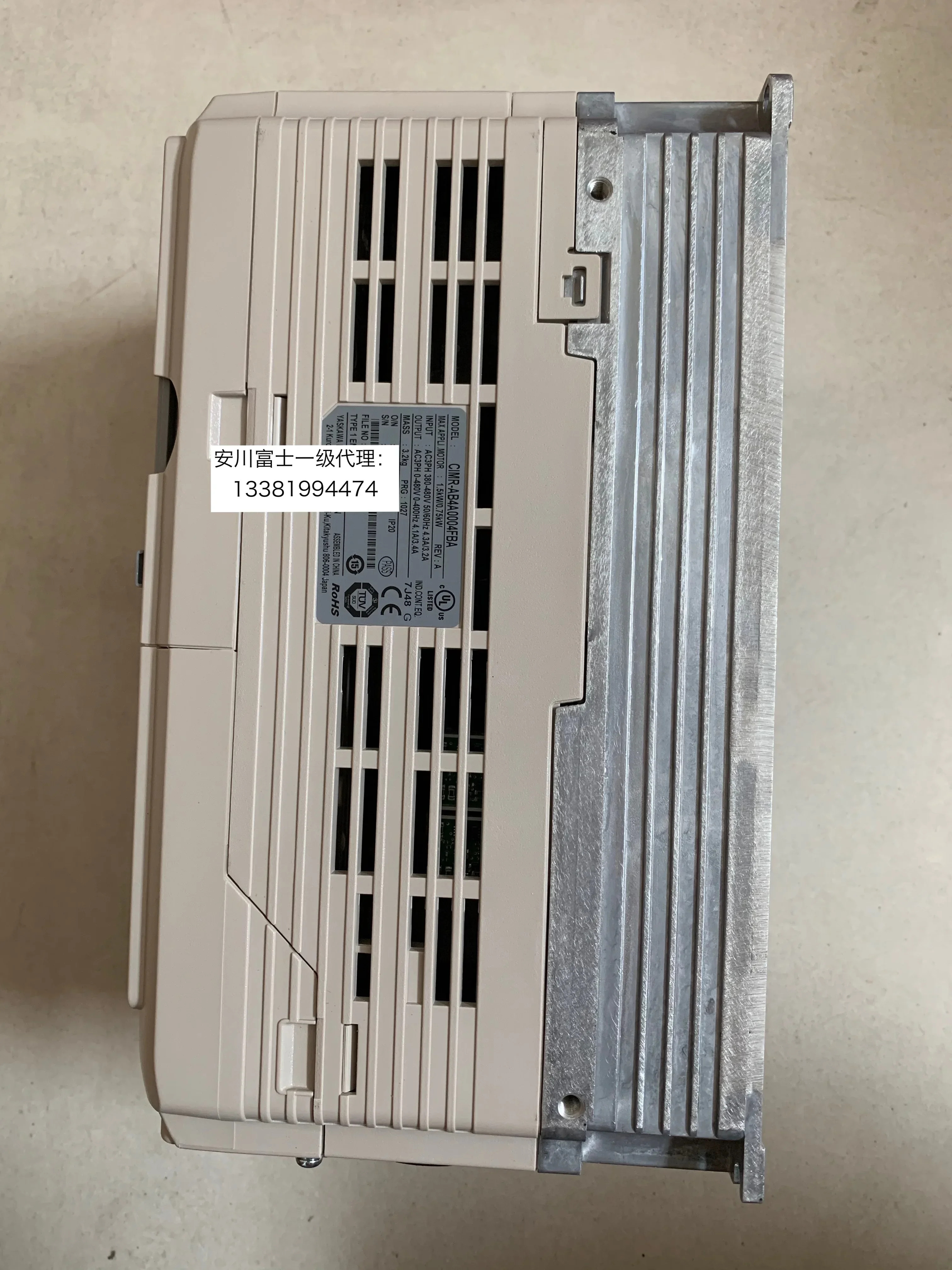 2025.4일본 야스카와 주파수 변환기 A1000 CIMR-AB4A0004FBA 0.75kw/1.5kw 새