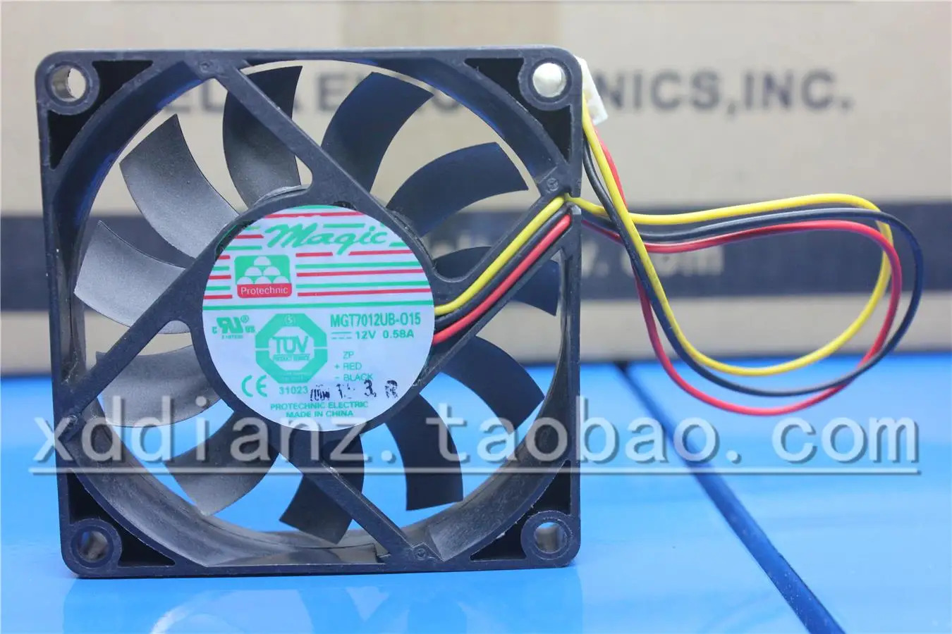 M7012UB 7015 7cm12V 0.7A 0.58A 에어량 PWM CPU 팬