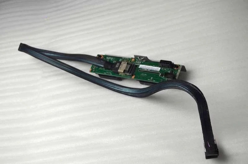 81Y6657 94Y7587 94Y6386 46C9091 90Y4336 IBM X3550 M4 2.5인치 스왑 SAS 백플레리퍼