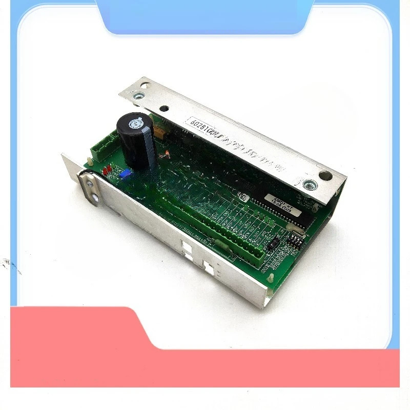 부품은 KONE 엘리베이터 액세서리 KM602810G02/G01/KM602800G02 도어 크레패널