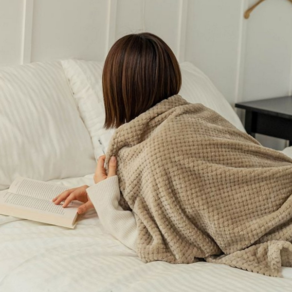 부드러운 극세사 담요 입는 극세사 블랭킷 수면 겨울 집콕 - 상품 이미지