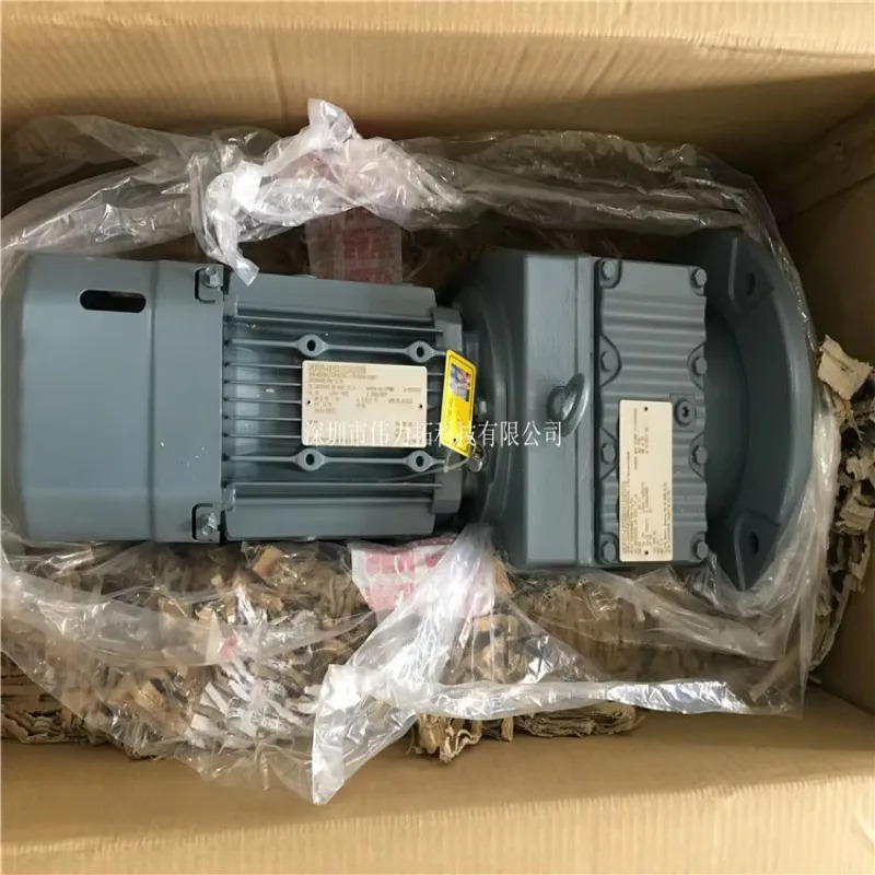 독일 SEW EURODRIVE 감속 모터 RF67 DRE80M4BE1HR 새 및