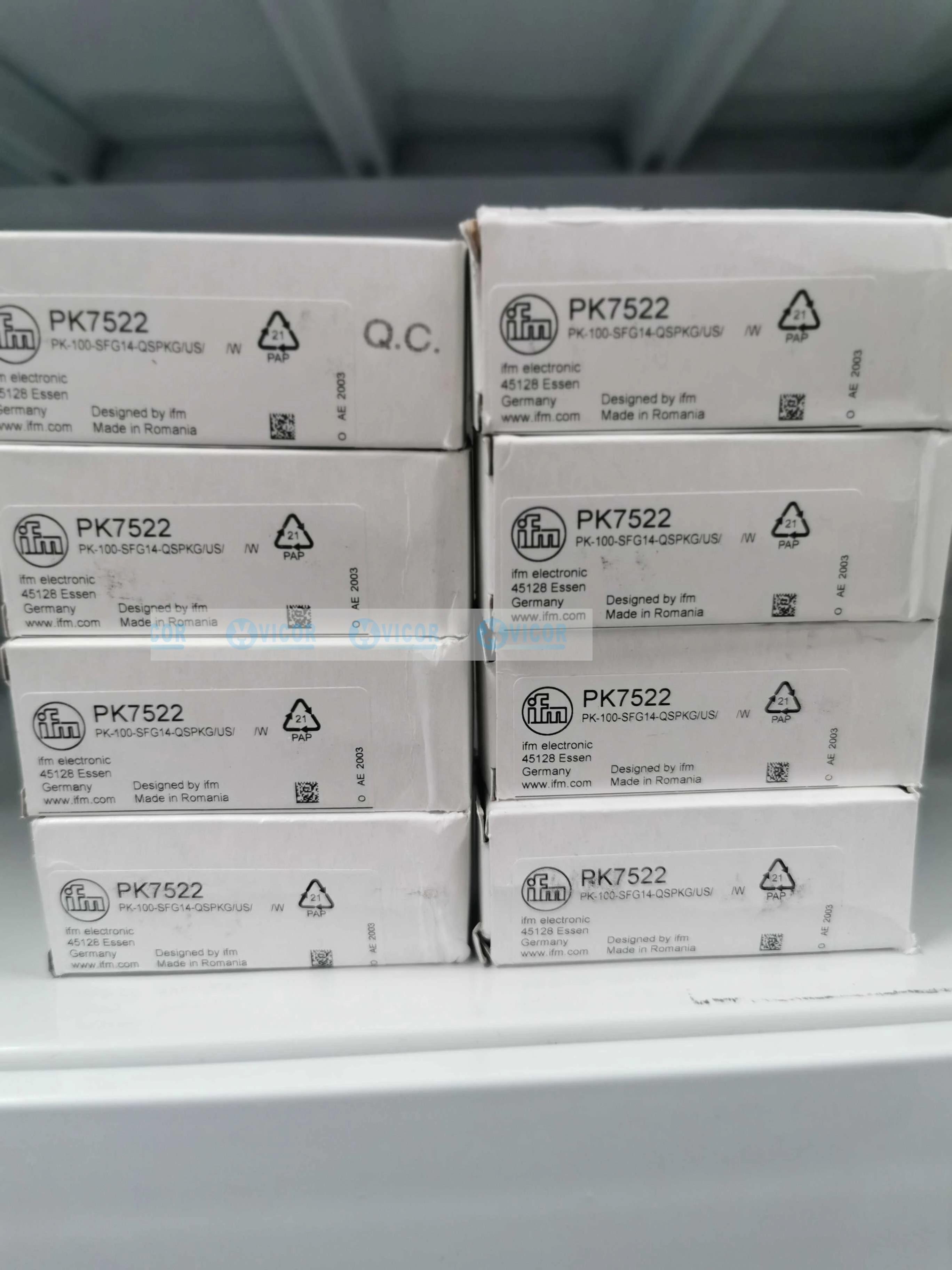 IFM 센서 PK7520 PK7521 PK7522 PK7523 PK7524 PN2099 PN2293 PN2296 PN2271 PN2294 PN2270 PN7097 PN7071 P