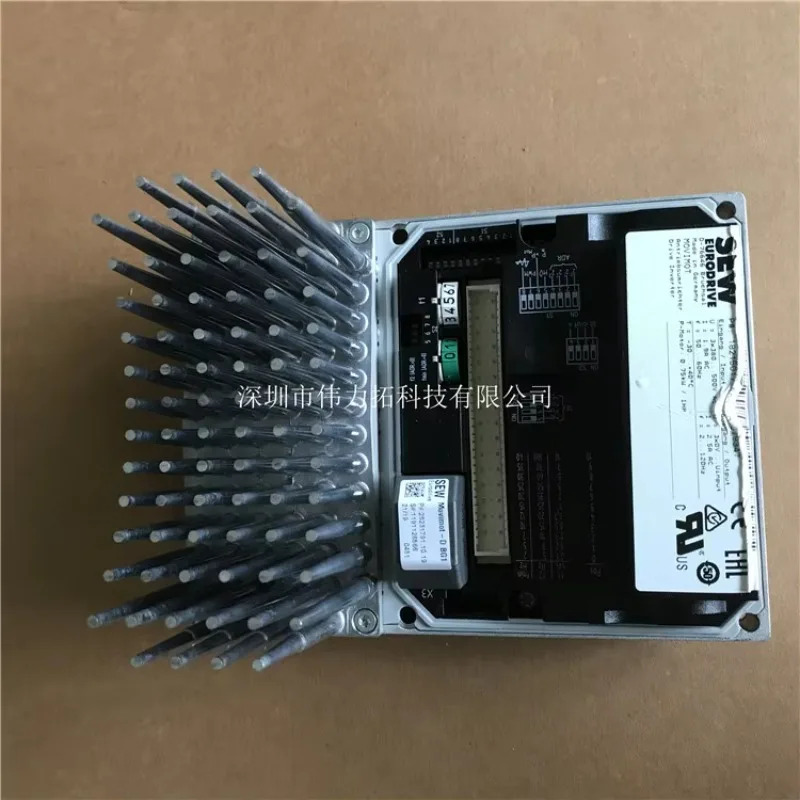 독일 주파수 변환 모듈 MM07D-503-00/18215017 신형 인버터 컨트롤러 SEW EURODRIVE