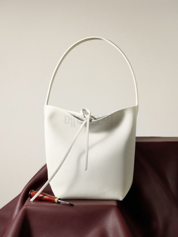 여성 천연소가죽 숄더백 가벼운 버킷백 보부상백 대학생 직장인 출근백 수납력 좋은 가방 - 상세 이미지 3