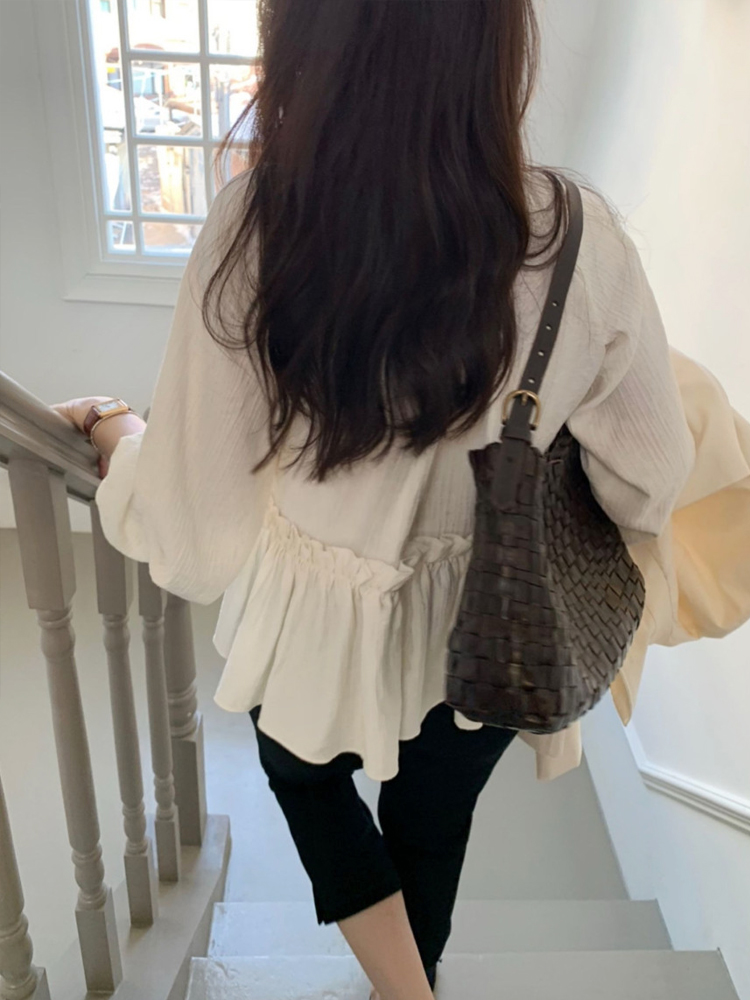 러블리 퍼프 셔링 프릴 블라우스 유넥 긴팔 여성 블라우스 봄 화이트 크림 하객룩 - 상세 이미지 3