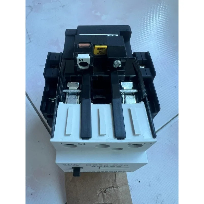 심양 213 DC 접촉기 BC98-Z38 110V 220V