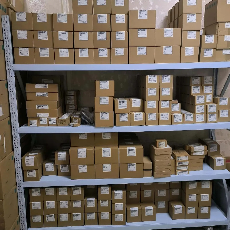 DVP12SA211R 새 PLC 모듈 확보 가능