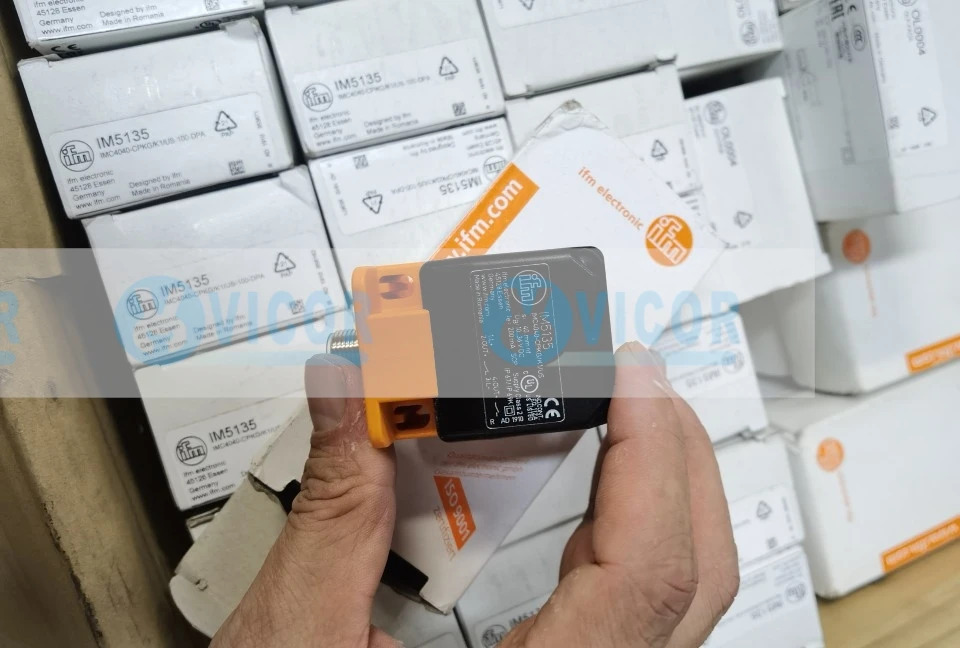 IFM 센서 IM5135 유도 IP 67 / 69K DC PNP M12 1036 VDC 200 Hz