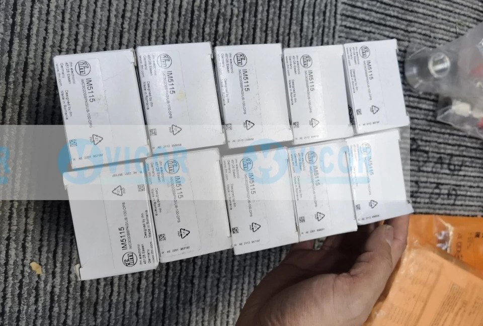 IFM IM5115 유도형 센서 40 54 mm 1036 V DC PNP