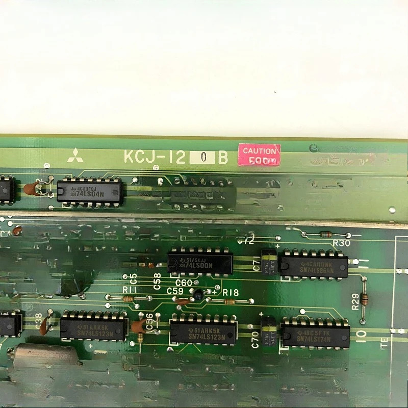부품은 엘리베이터 액세서리합니다 미쓰비시호환 SP-VF VFCL E1 보드 KCJ-120B/KCJ-121 오리지널
