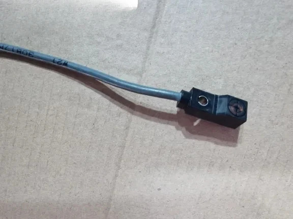 사각 스위치 E2S-W21 W23 Q21