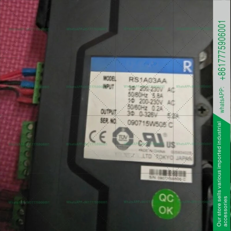분해된 서보 드라이버 RS1A03AA 원본
