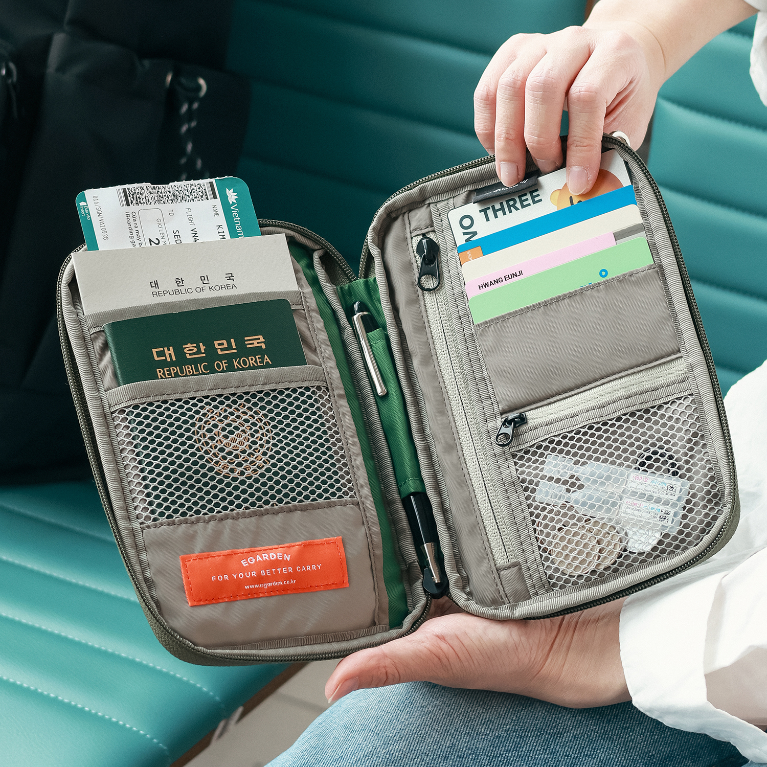 에가든 트래블러 올인원 패스포트 RFID 차단 안티스키밍 여행용 지갑 여권 케이스 가방 이미지 4